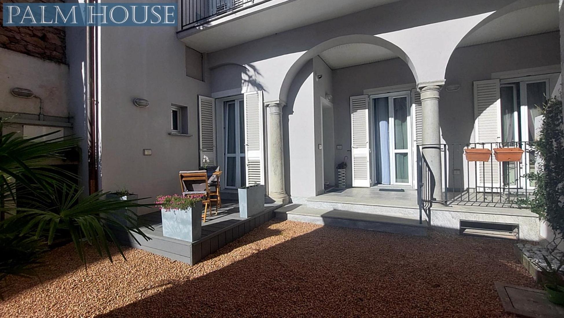Palm House Apartment *