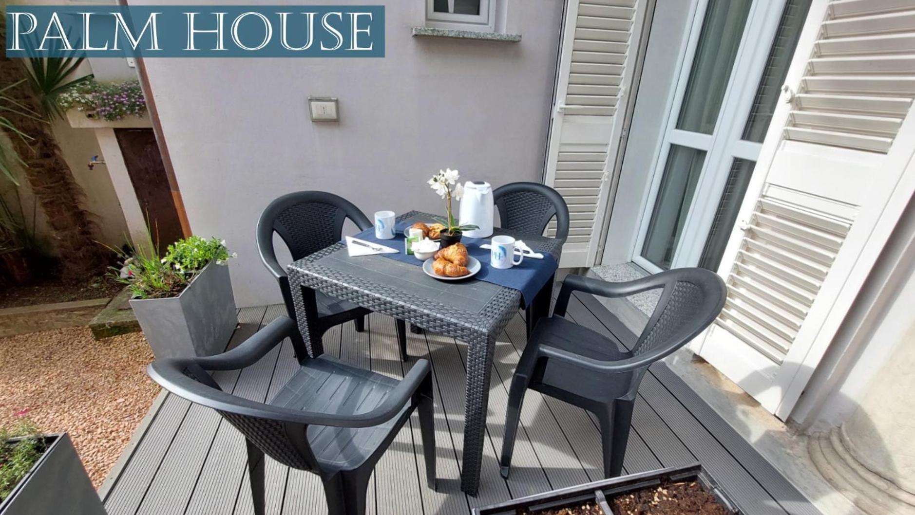 Palm House Apartment